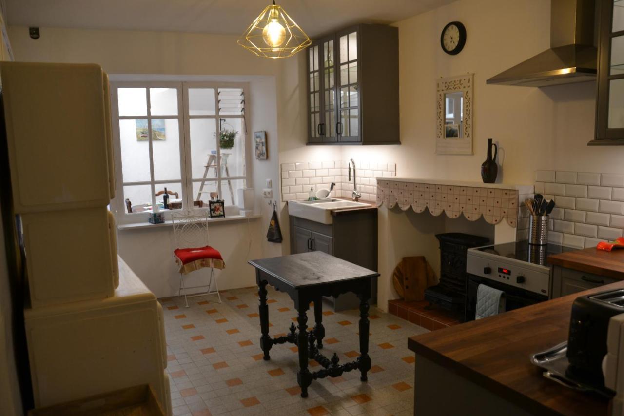 St Jean Du Gard : Spacious Apartment With Use Of Pool Saint-Jean-du-Gard Exterior foto